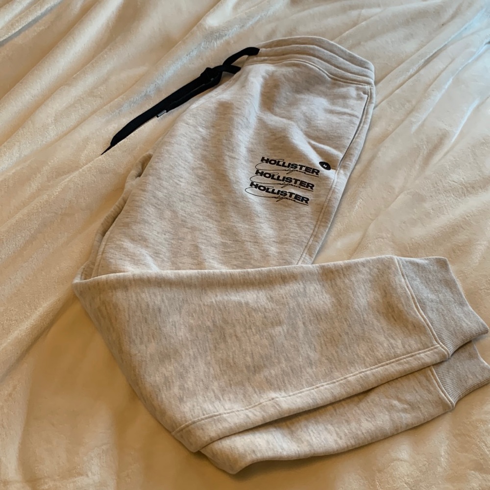 NEW Hollister men’s joggers